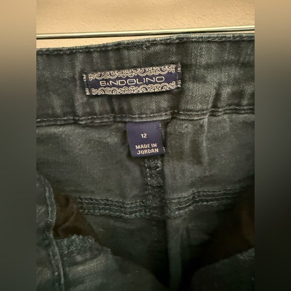 Bandolino Womens Jeans SZ 12 Blue Denim Samantha Style Midrise Straight Pocket - Picture 5 of 10